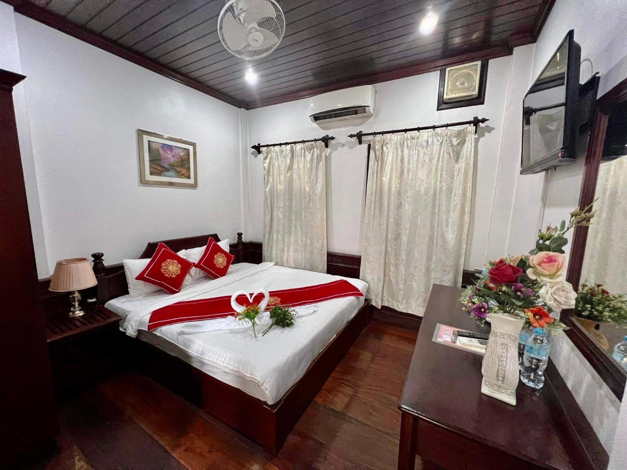 לואנג פרבאנג Villa Vieng Sa Vanh Hotel מראה חיצוני תמונה